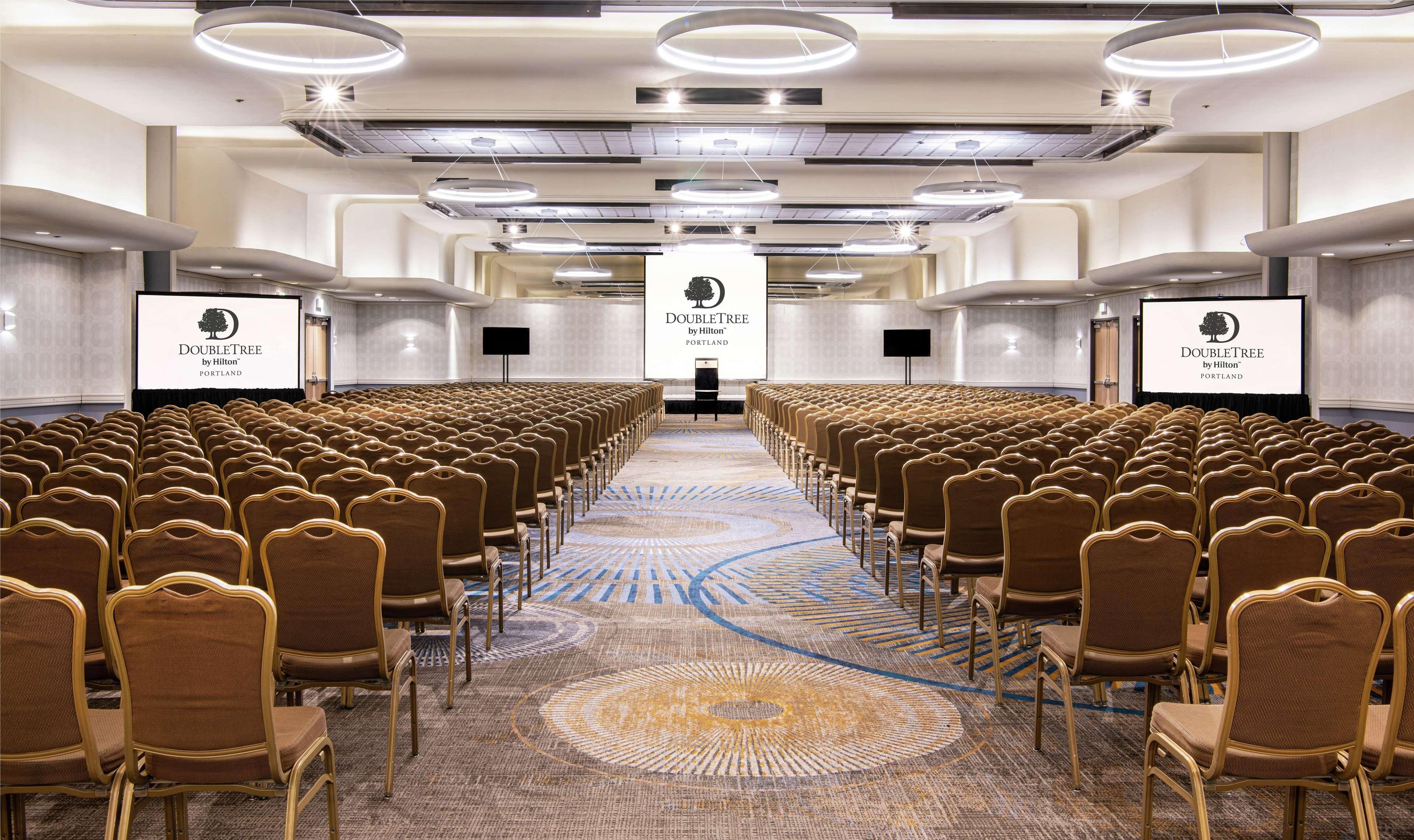 Doubletree By Hilton Portland Hotel Buitenkant foto