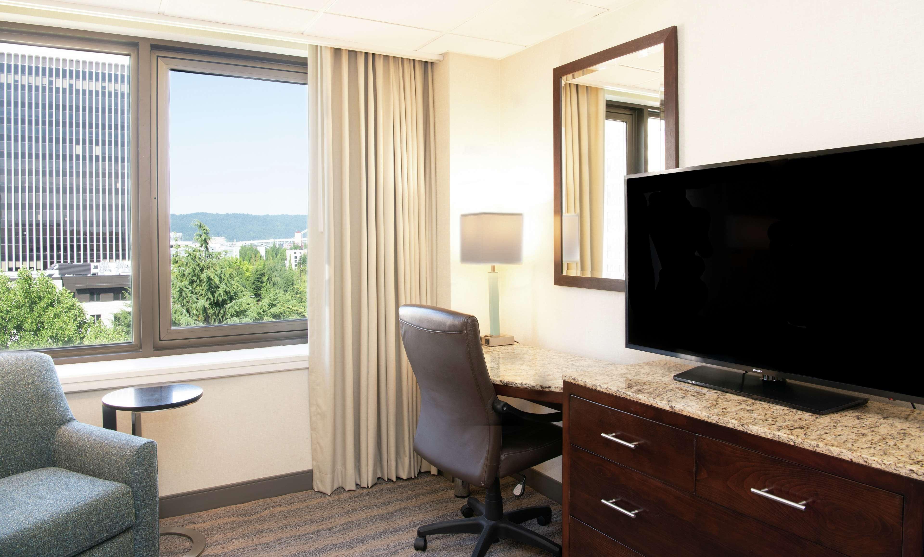 Doubletree By Hilton Portland Hotel Buitenkant foto