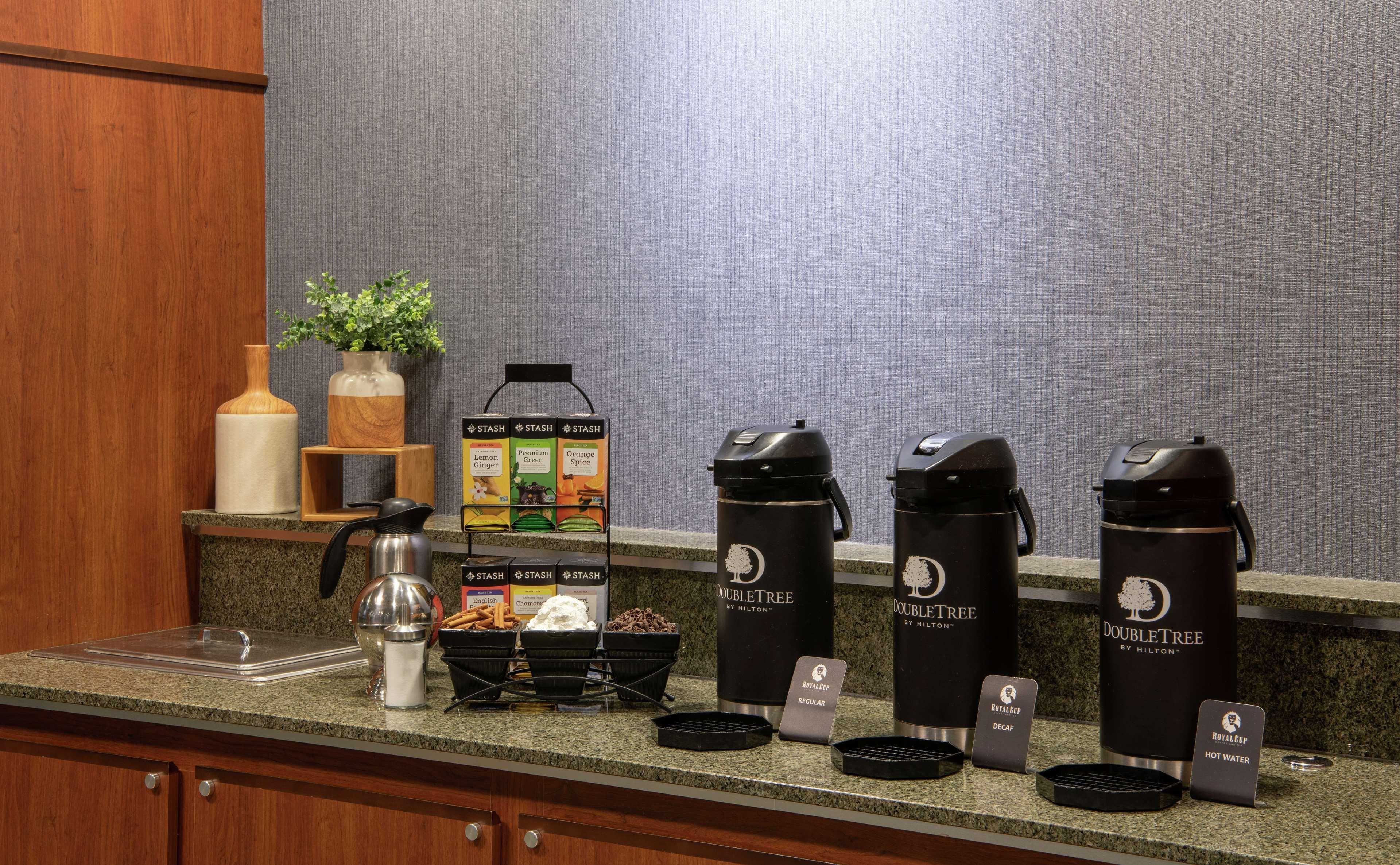 Doubletree By Hilton Portland Hotel Buitenkant foto